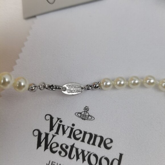 Vivienne Westwood Mini Bas Relief Choker in Silver - Picture 4 of 7